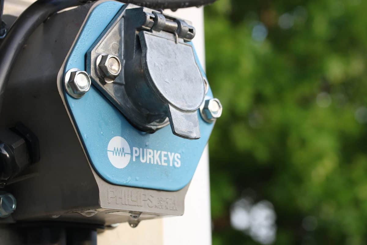 Purkeys image purkeys-nb00052 for Single-Pole-Cavity.jpg